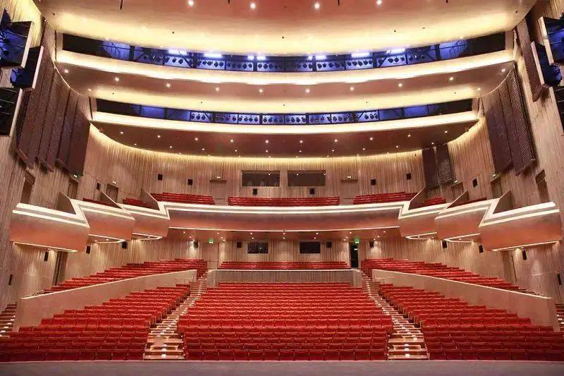 宜兴保利大剧院2015年12月28日开业,剧院五年来一直秉承着高贵不贵