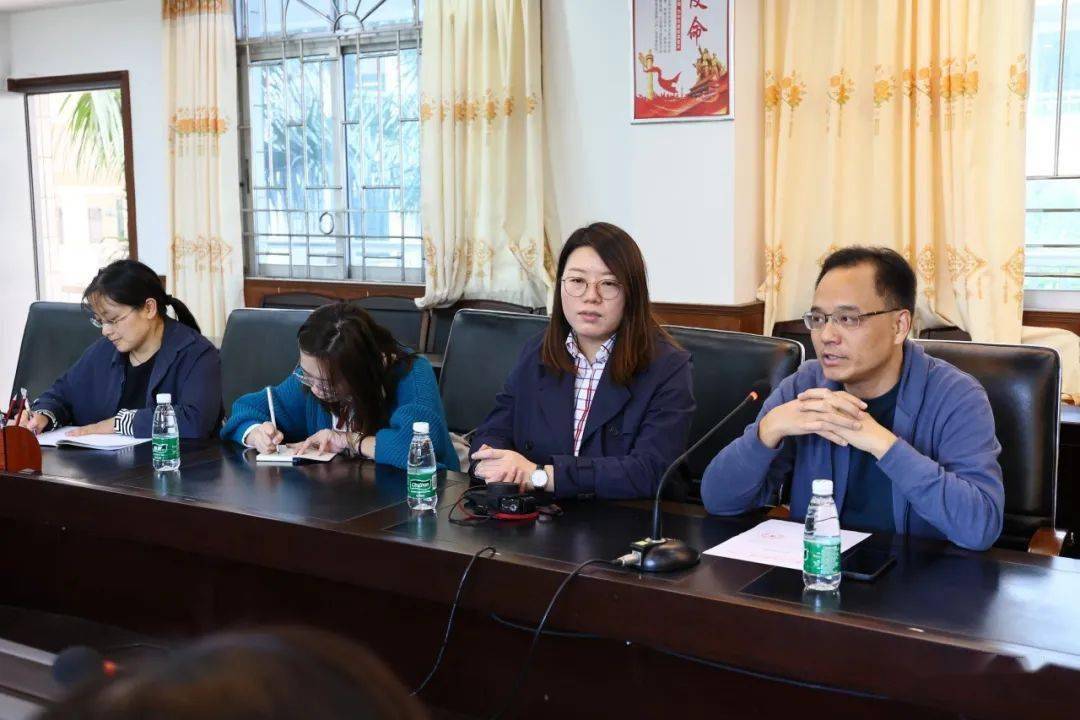 两校共进研教材教师交流促情谊深圳市罗湖外语学校区高勇名师工作室