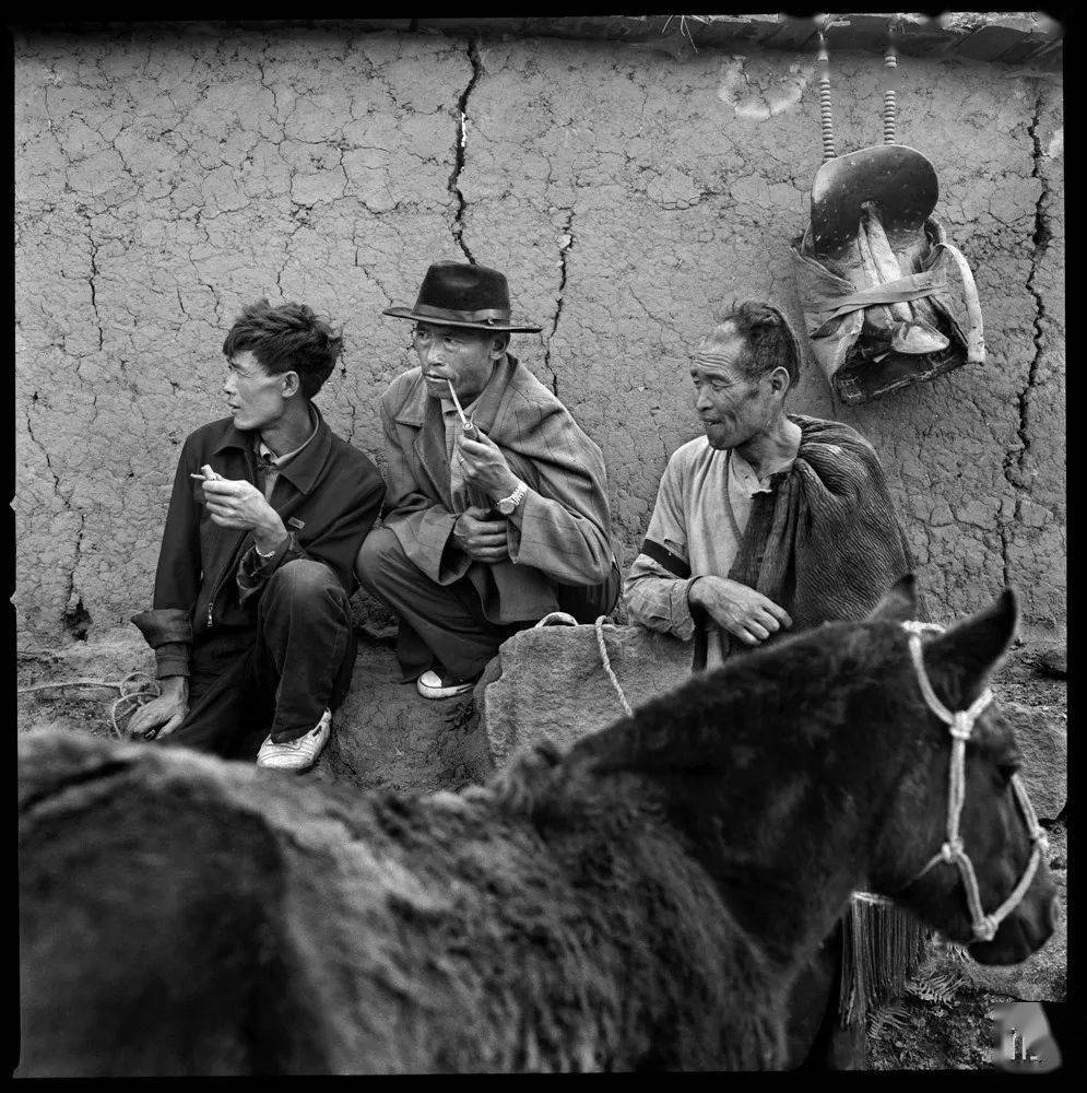 李泛:苍衫彝鹰,用影像勾勒时代图谱_摄影