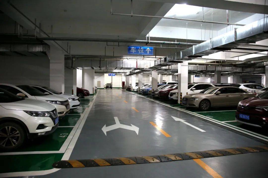 车库地点18:00时间