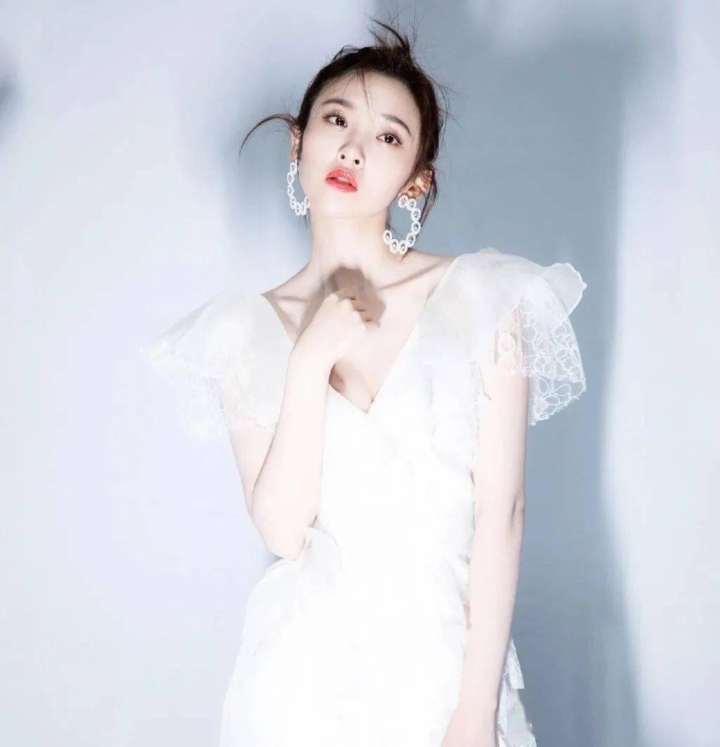 微信头像唐艺昕