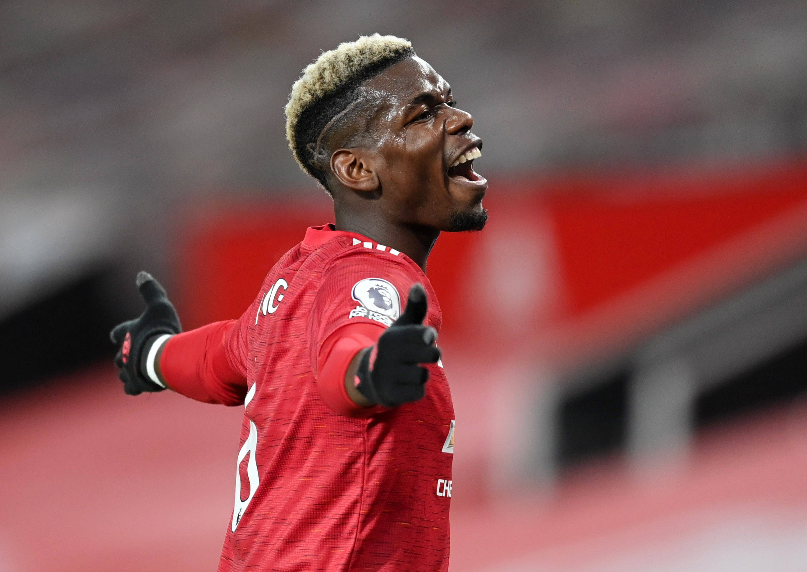 足球——英超:曼联战平曼城