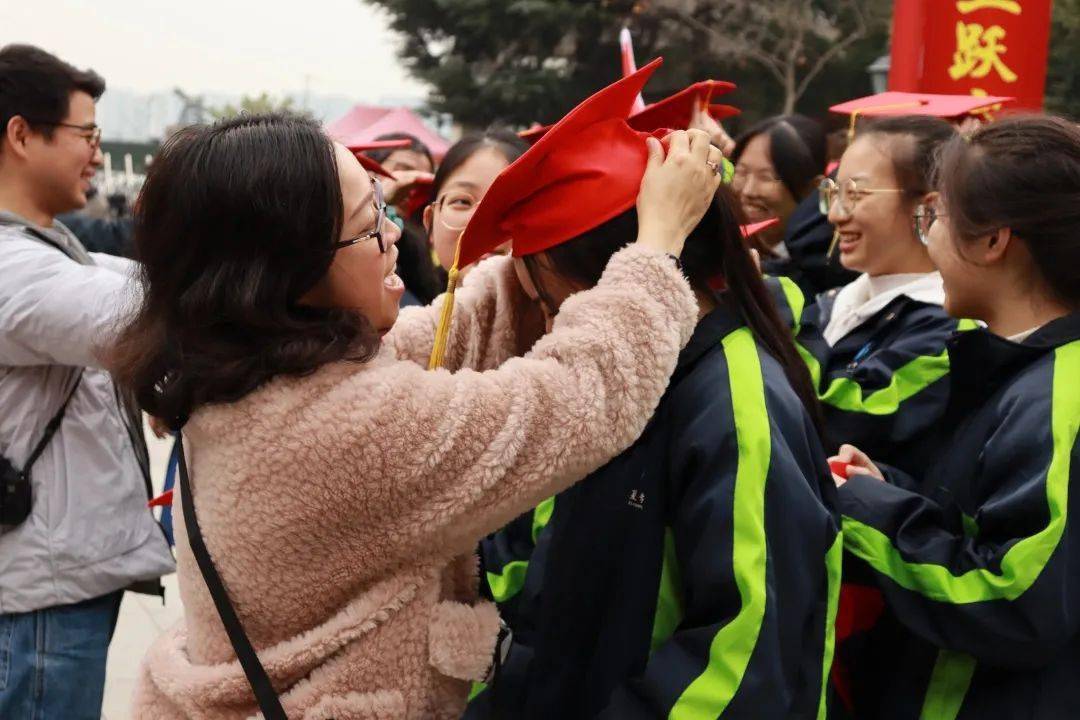 夏衍中学校徽图片