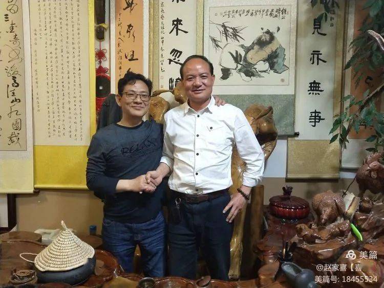 到建水创办紫陶作坊,打造紫陶文化精品的湖南书法家谭长江到墨缘軒