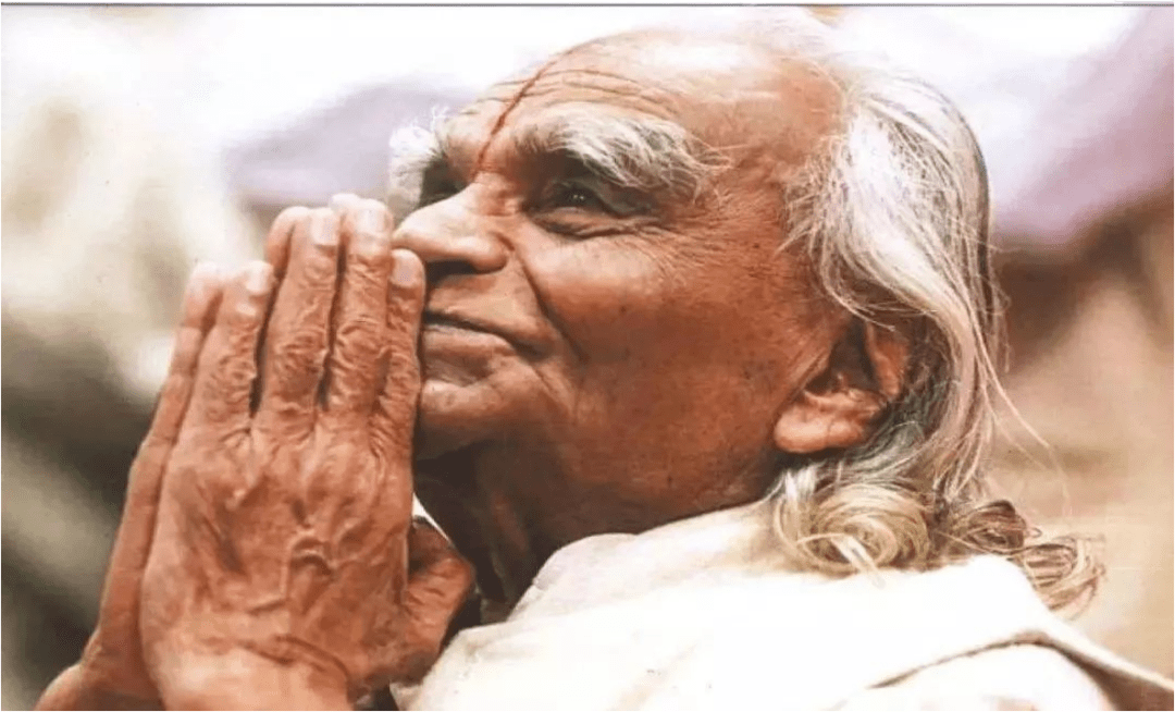 传承经典与美好,纪念艾扬格大师诞辰102周年(附珍贵视频)