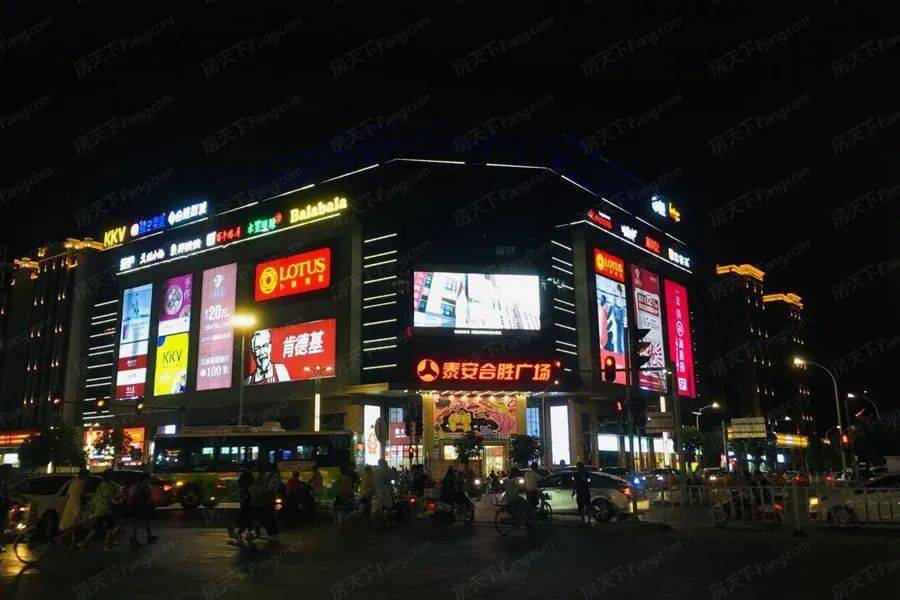 项目占地面积约4万㎡,地上6层为合胜百货,地下1层为卜蜂莲花商业超市.