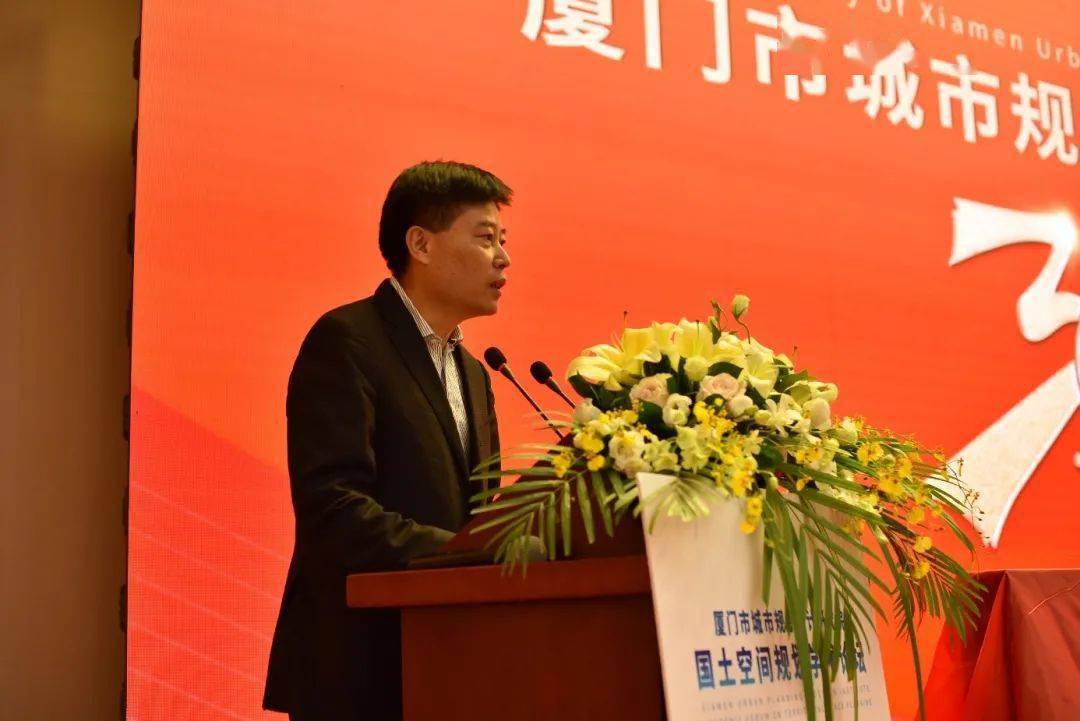 市国资委党委副书记傅建洪表示,第一,要加快构建中国特色现代企业制度