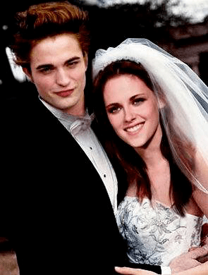 至于贝拉最好的朋友雅各布,他的命运却开始与贝拉那拥有着不同寻常的