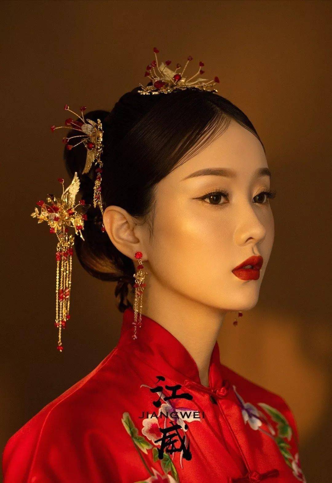 超美哒中式婚礼新娘造型