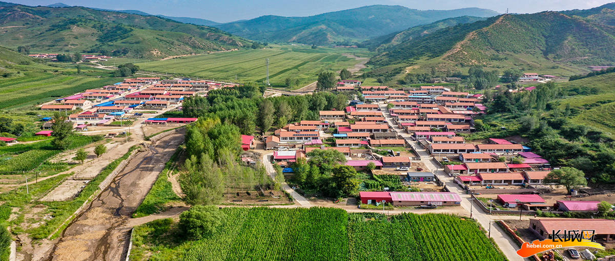 我们的全村福丨承德市隆化县小庙子村:"双基"提升让贫困村变身"样板村