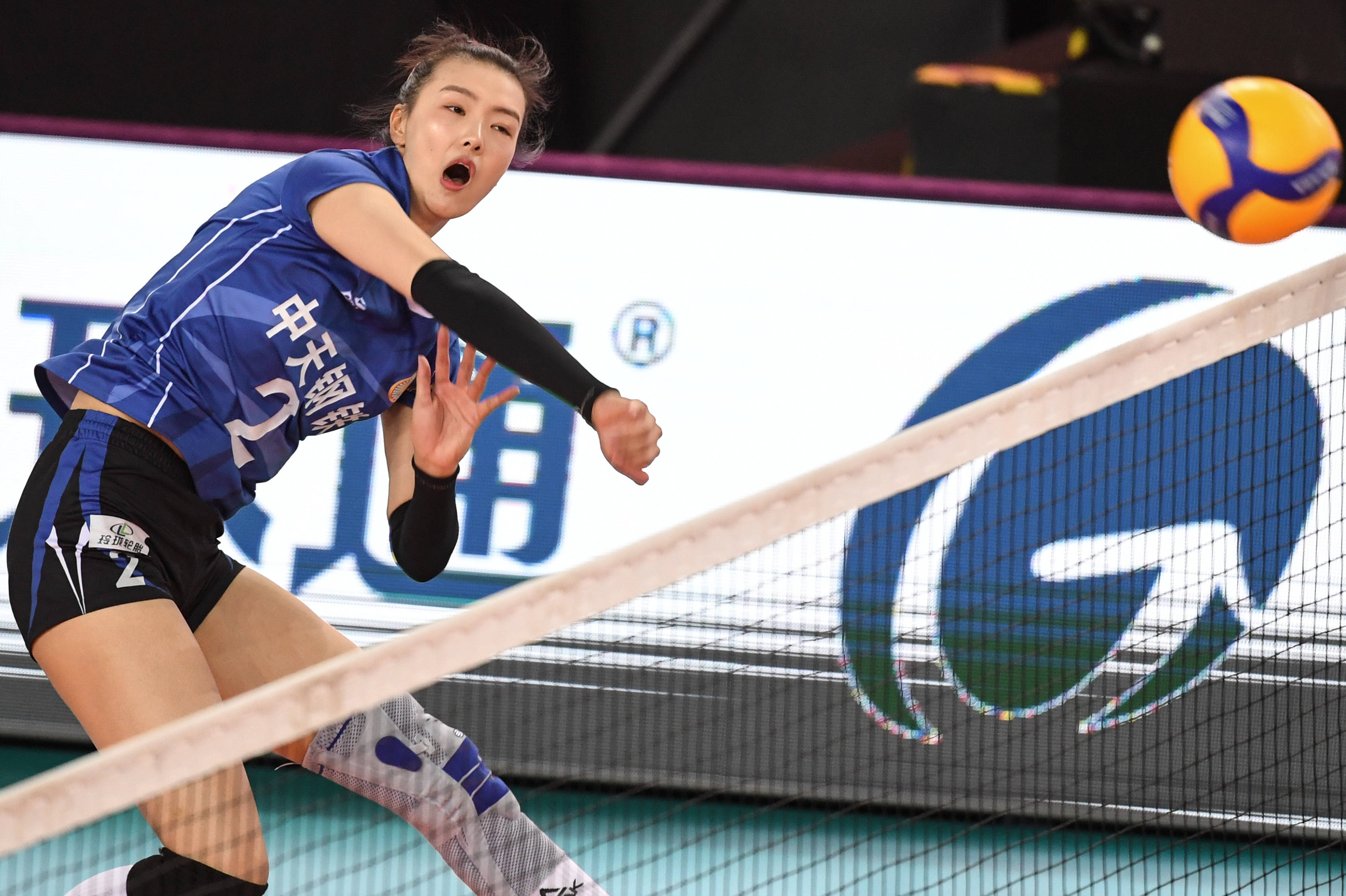 为天津队拿下30分和26分,张常宁和许若亚则为江苏队贡献了30分和20分