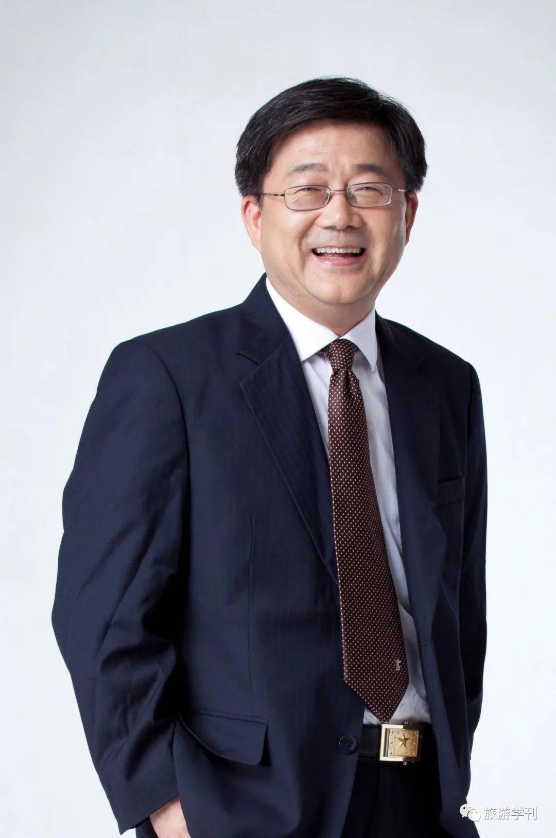 作者简介1——本期责任编辑:陈钢华本期推荐的论文的4位作者(朱竑教授