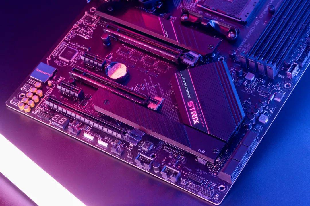 堆料堪称旗舰锐龙5000的好伴侣华硕rogstrixb550xegamingwifi主板评测