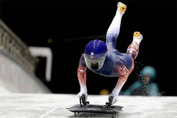 新乐体|冬奥之魅——俯式冰橇_比赛