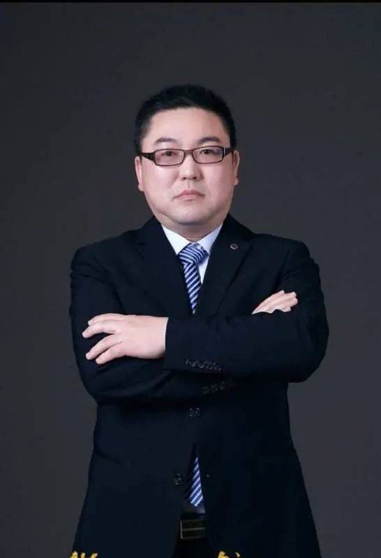 12月22日河南省省直三院椎间盘病微创专家贺毅主任应邀来商丘市中医院