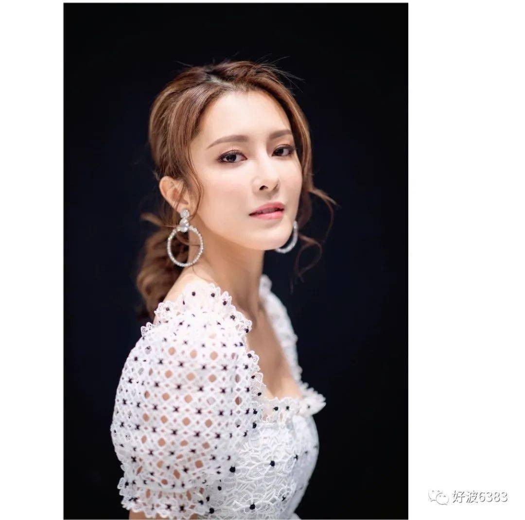 【百花体坛】tvb新晋女神张曦雯大晒泳衣照