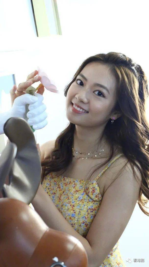 屋邨妹升呢剧集女神游嘉欣原来系a0