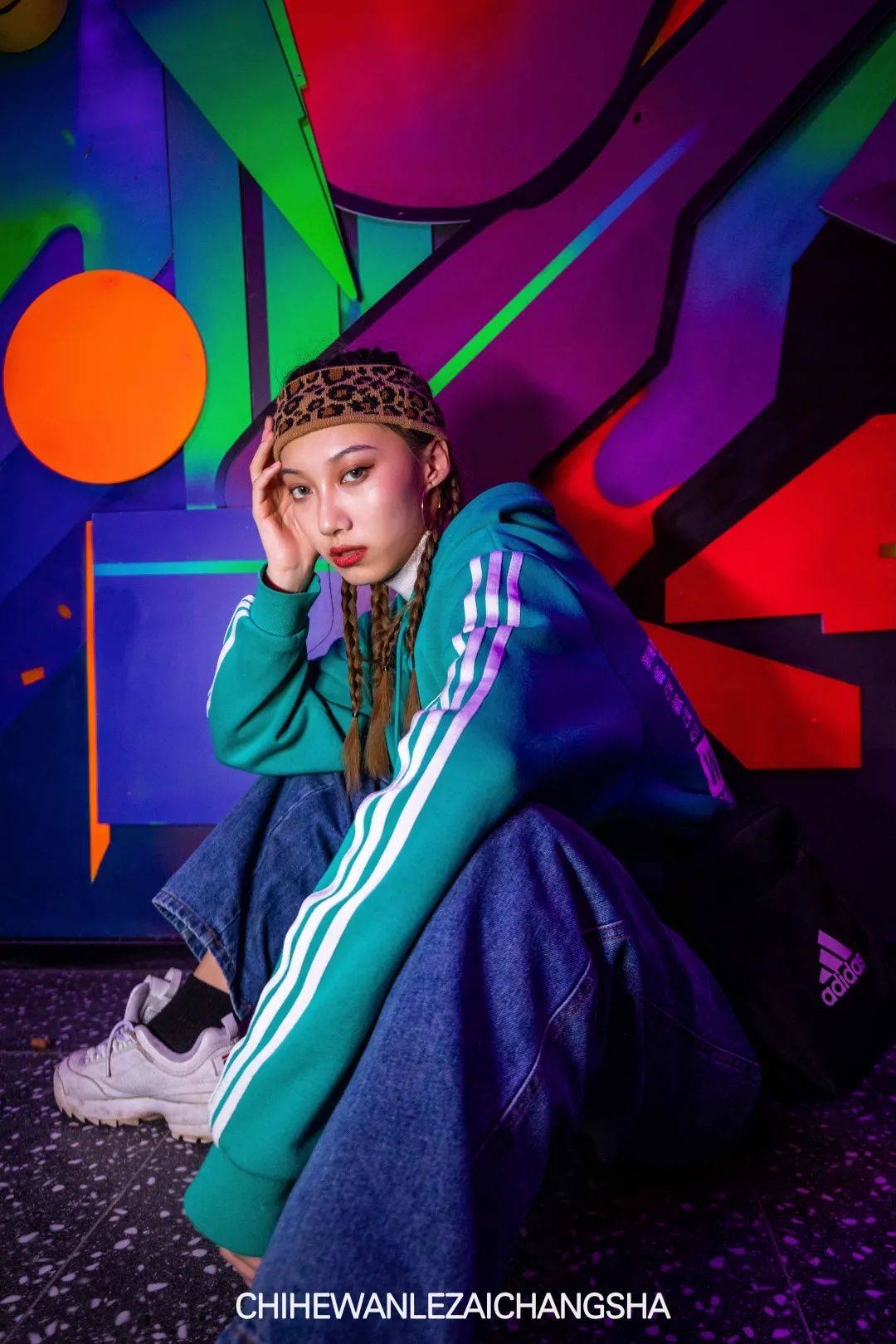 swag将携手shark卫彬月在平安夜给你带来zui精彩的舞台免费入场 free