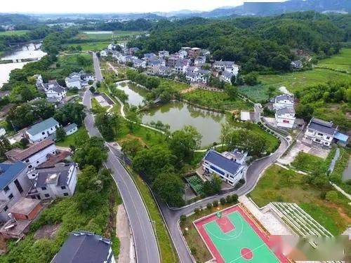 媒体看横峰乡村整容激活江西横峰老旧村庄