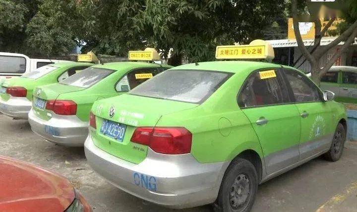 江门市南安小汽车出租有限公司负责人表示,标语张贴主要有四个部分,第