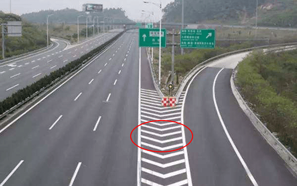 洛阳威佳凯迪拉克你知道这些交通标线的含义吗