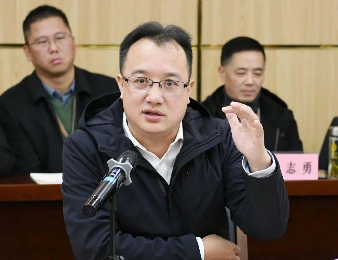 区教育局党委委员,副局长周喜军认为专家组对富阳职业教育进行了精准