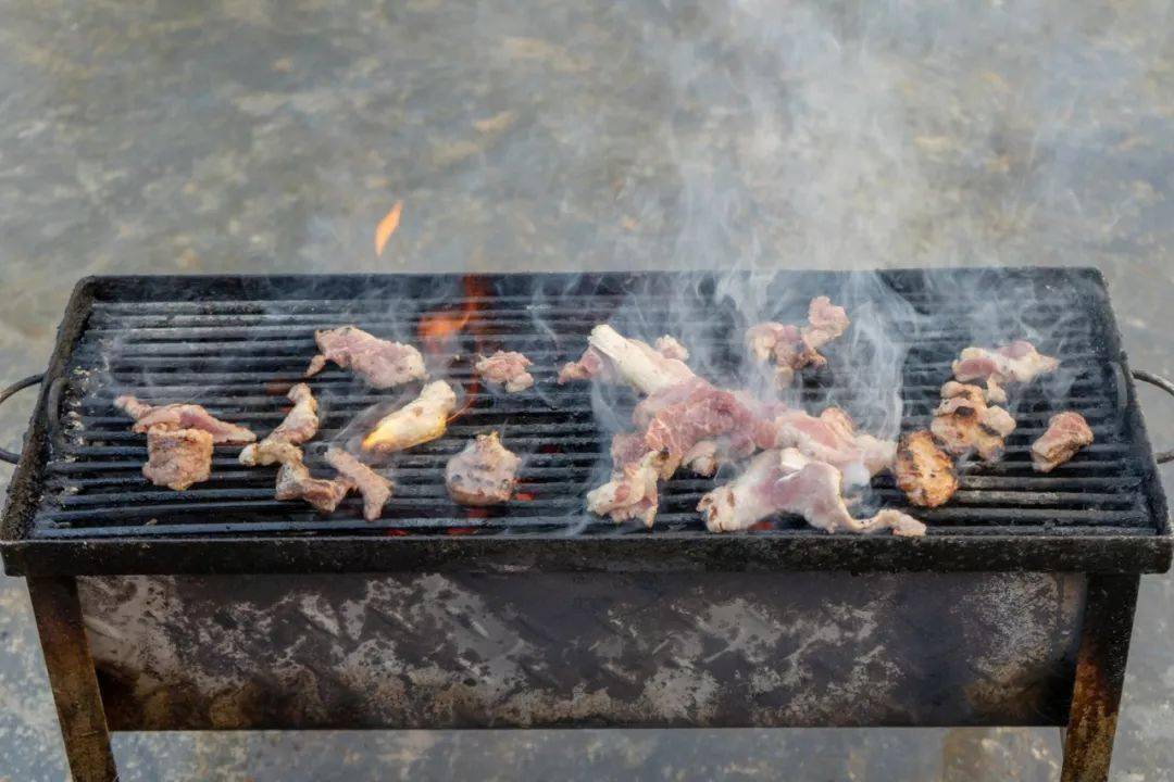 視頻實拍雲南宣威殺豬飯一年又一年必甩的那頓飯