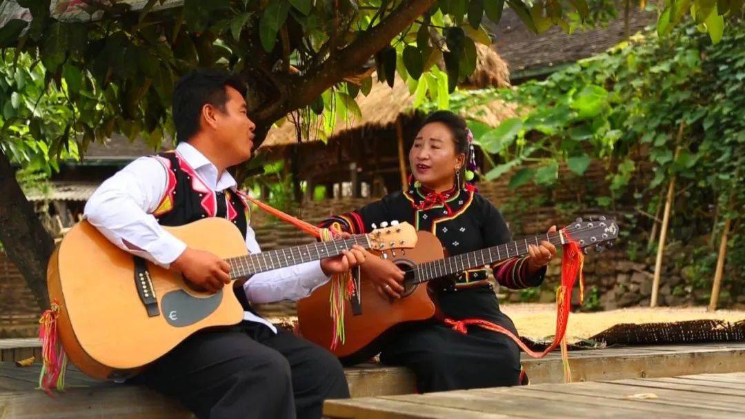 全国劳动模范李娜倮——把幸福吉祥带给拉祜同胞的快乐天使