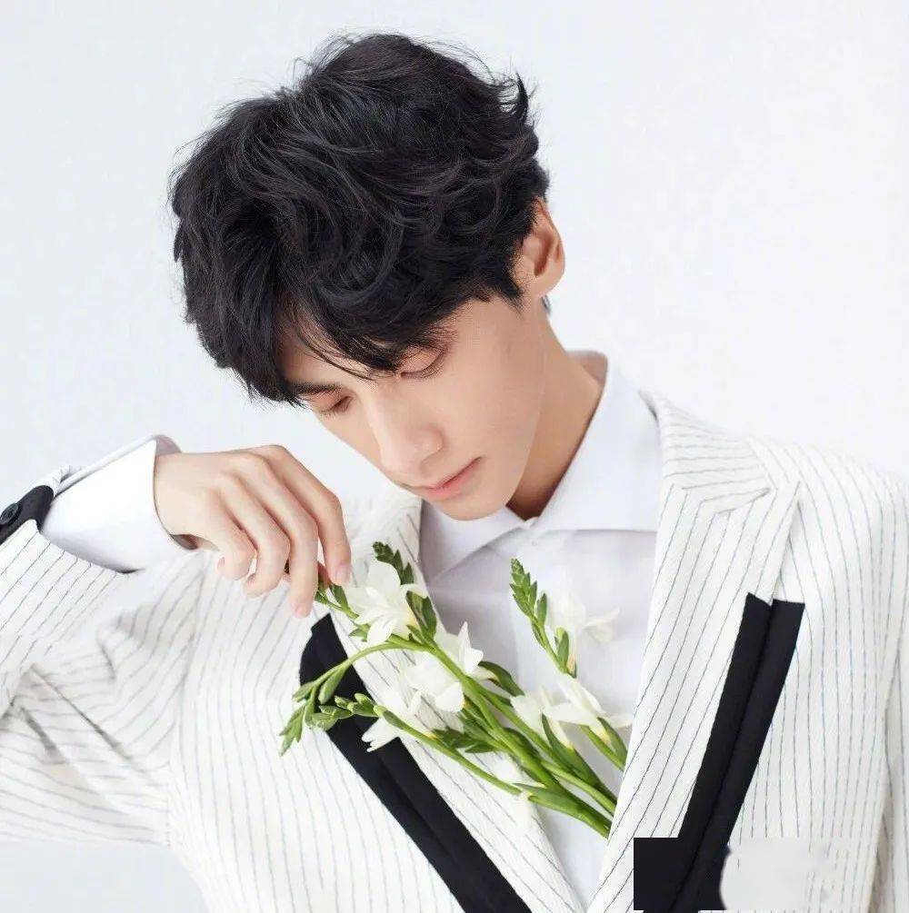 微信头像赵露思罗云熙