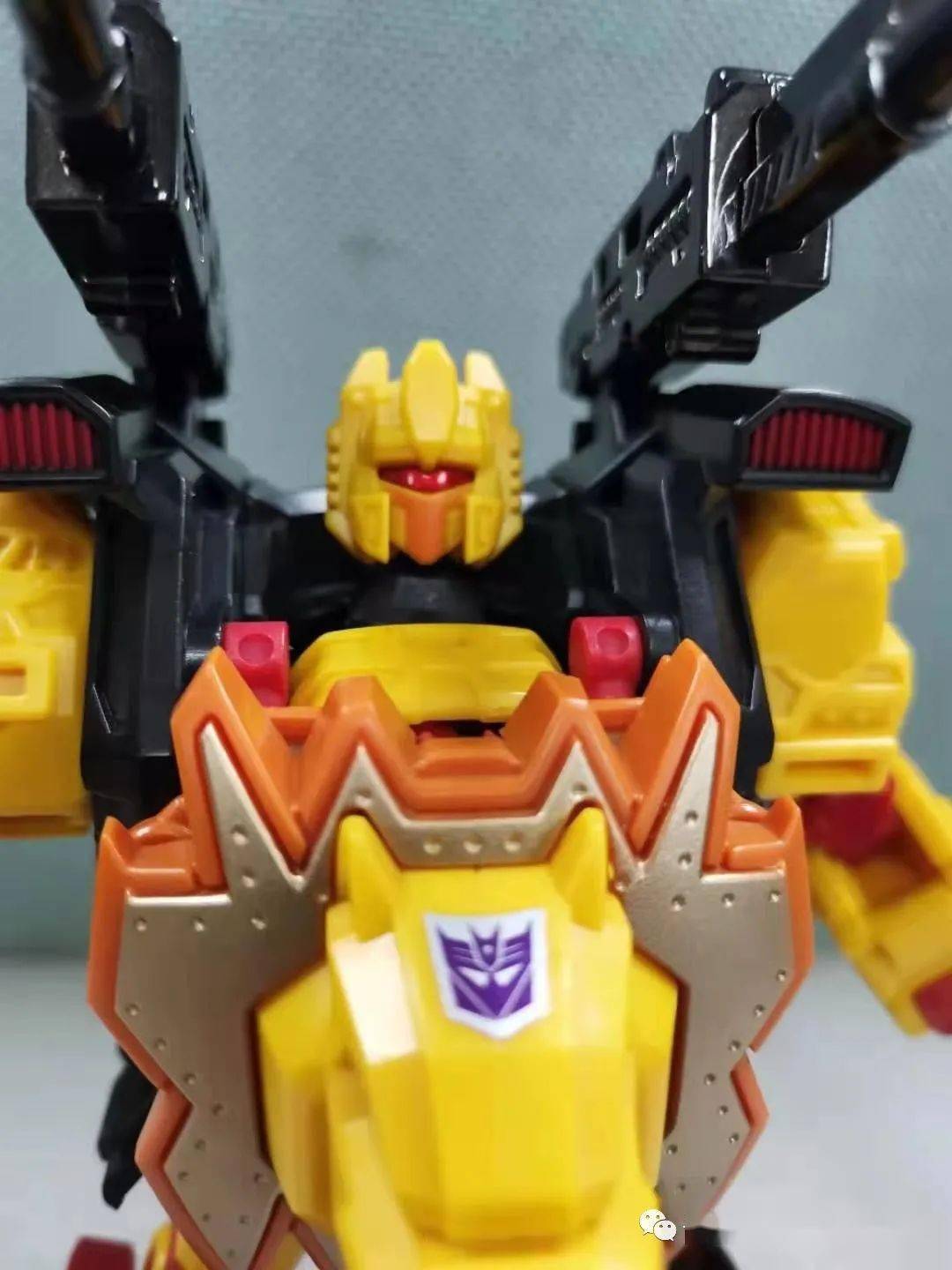 【评玩具】子小天:粑粑总测评《mmc 巨狰狞部队中的队长利爪,长翅膀的