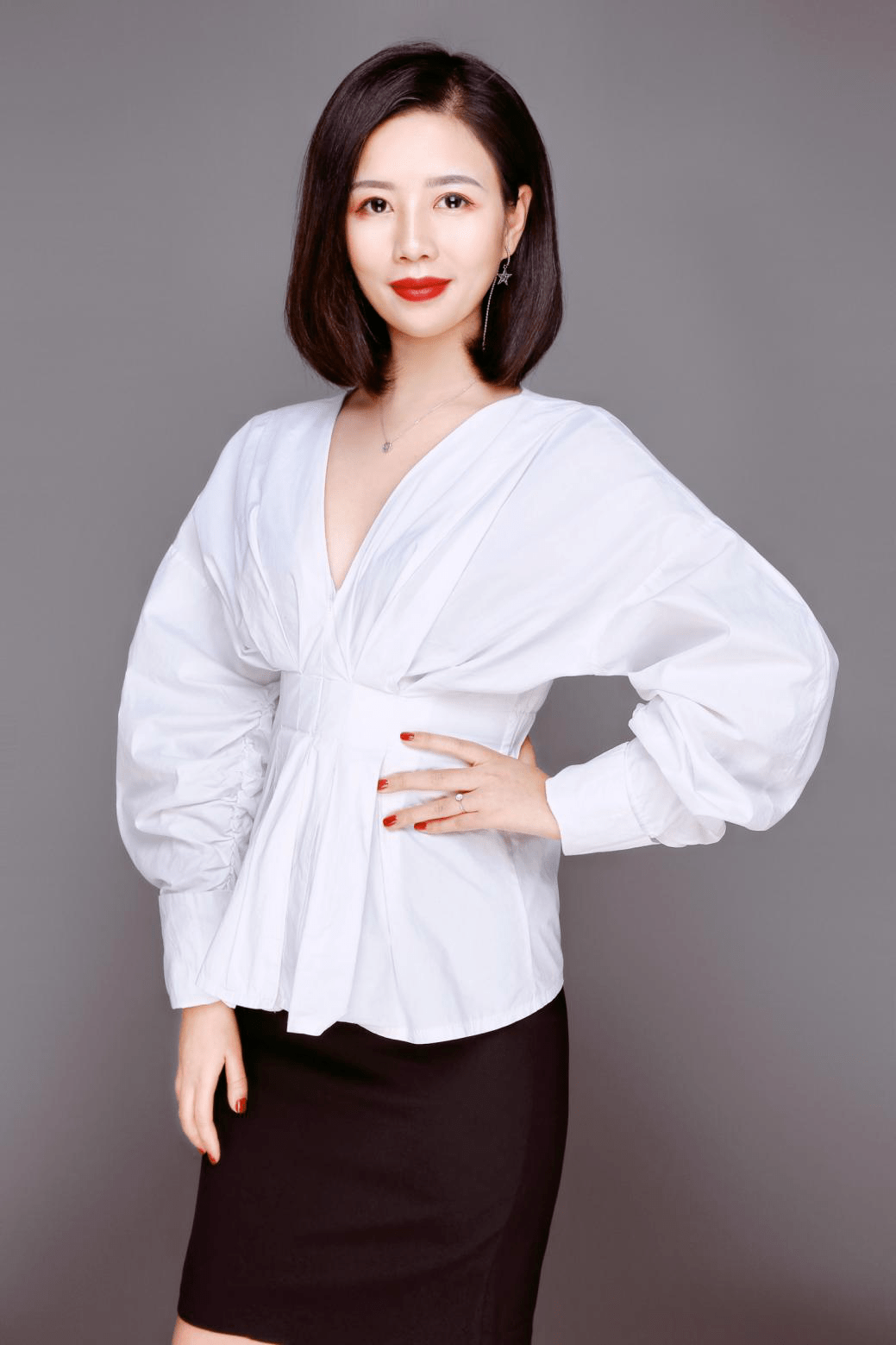 主播:婉婷《绘梦馆》主播:邱晴《畅行日照——元气满满上班路》派发