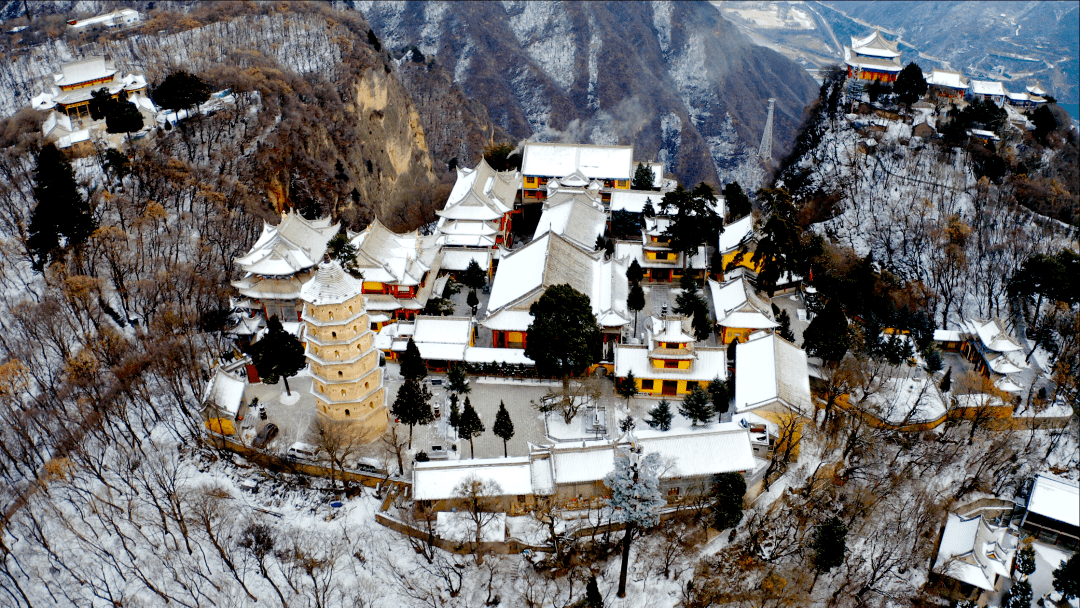 航拍崆峒山冬季美景来一波