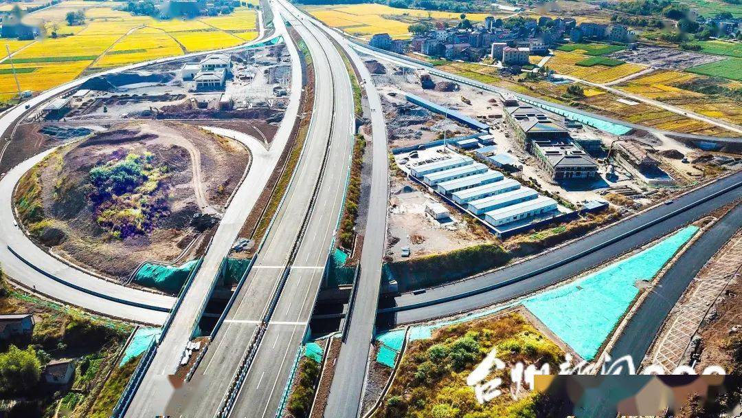 与此同时,杭绍台高速台州段运营方—台州交投公路运营有限公司正式