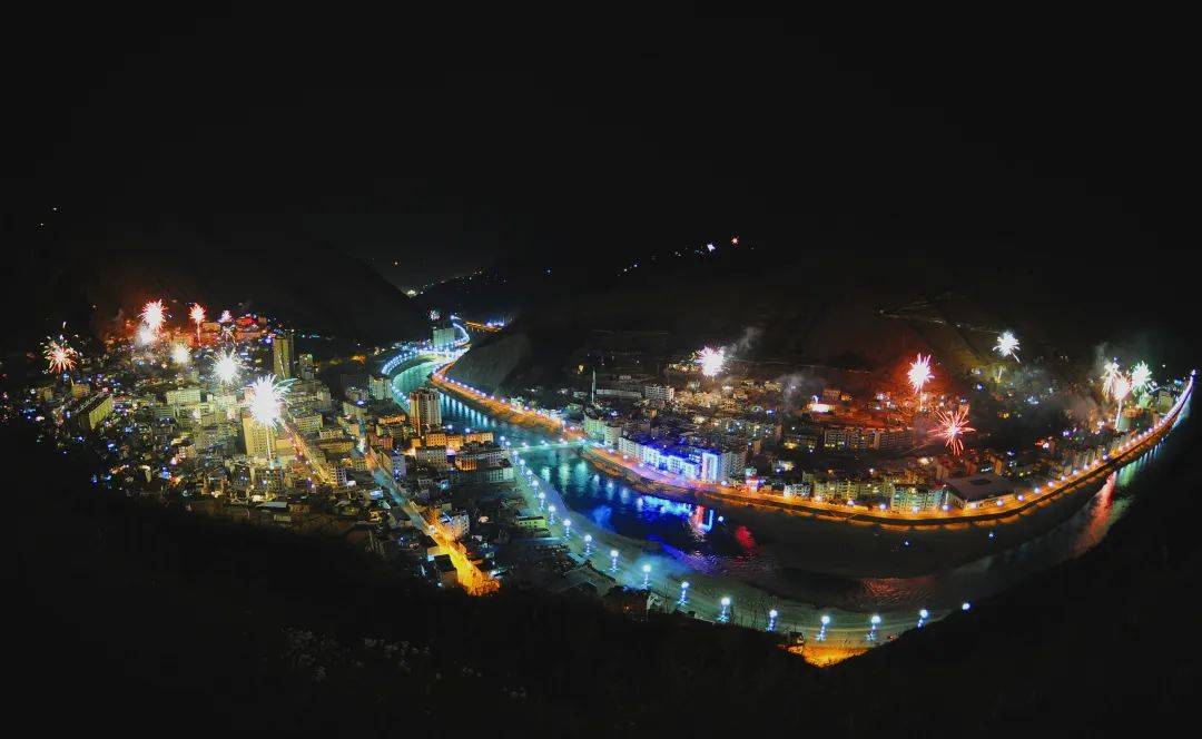 金川县夜景图片