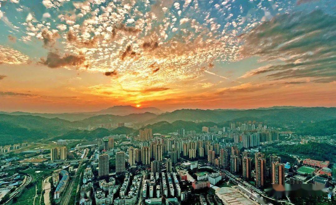 区住房和城乡建设局区住房和城乡建设局局长梁正恒表示,下一步,该局将