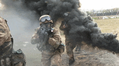 轮式装甲运输车,登陆舰,运输直升机实现战场全域的快速机动和快速投送