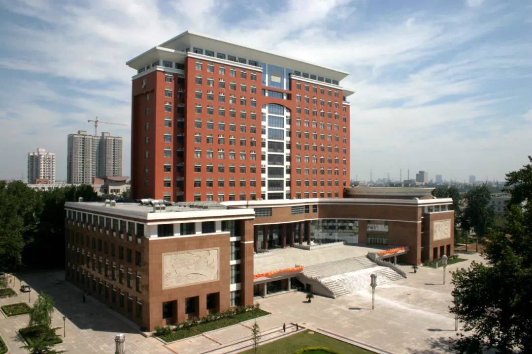 火3米多长胖东来红丝绒蛋糕免费在禹州这个地方派发三天