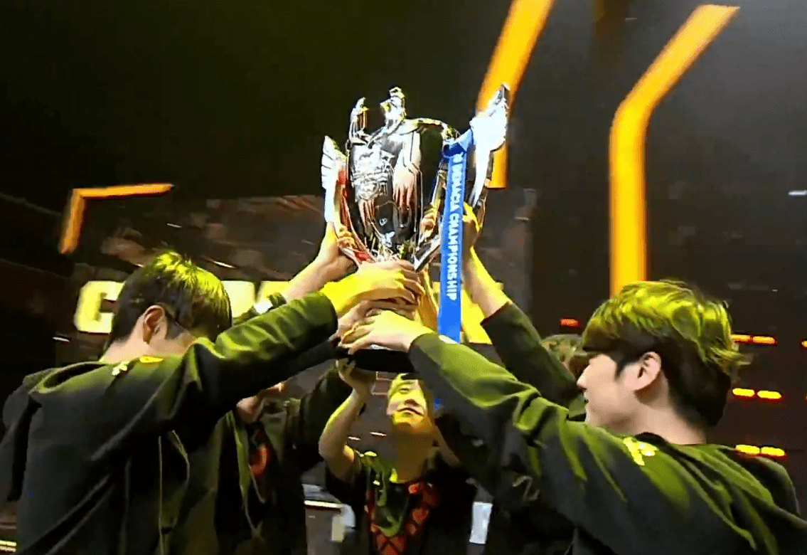 tes零封we斩获德玛西亚杯冠军姿态这tes强的有点可怕