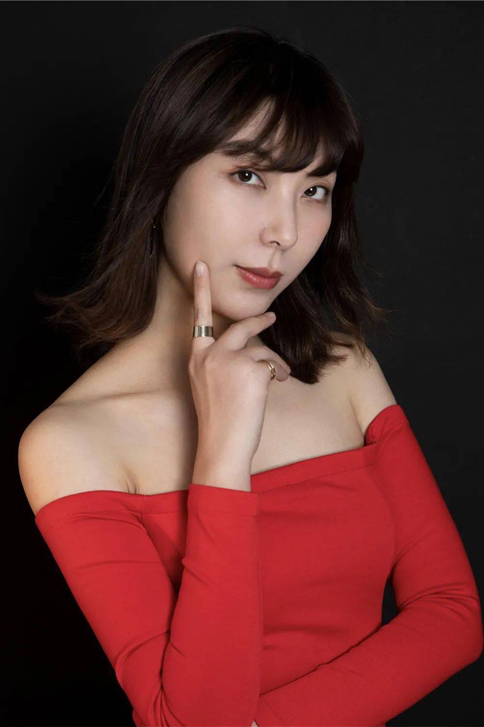 周莹演唱《天之大》02路遥演唱《等待》金学峰演唱《是不是我不够温柔