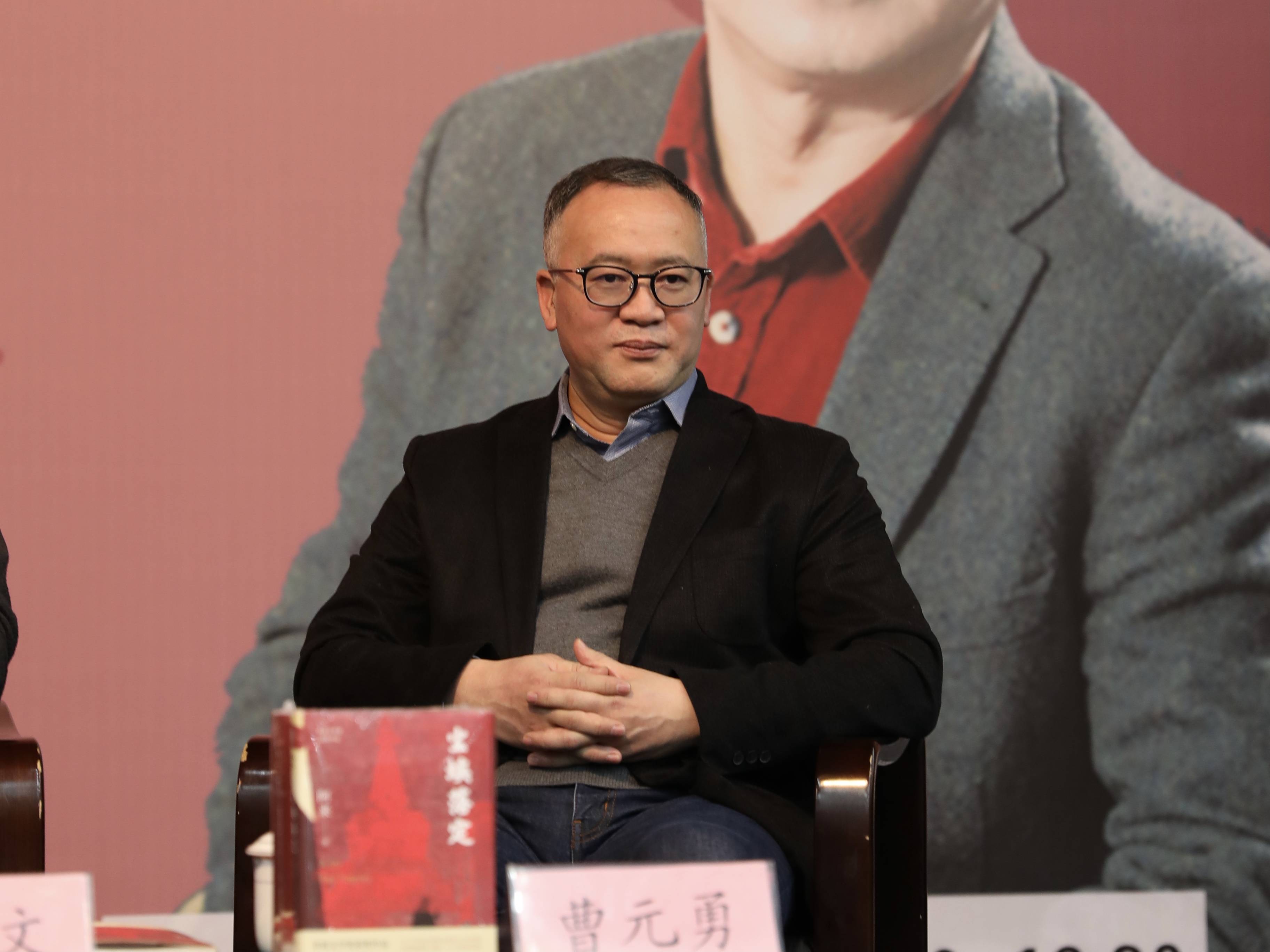 尘埃落定获茅奖20年坚持文学中某种不变的力量