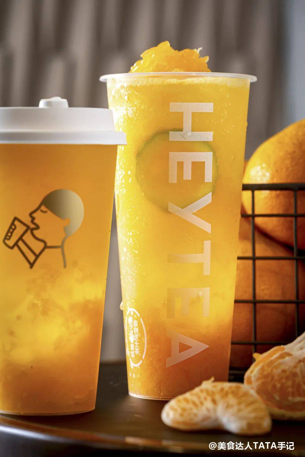 新年限定喜茶首创爆汁大橘来啦剥给你喝