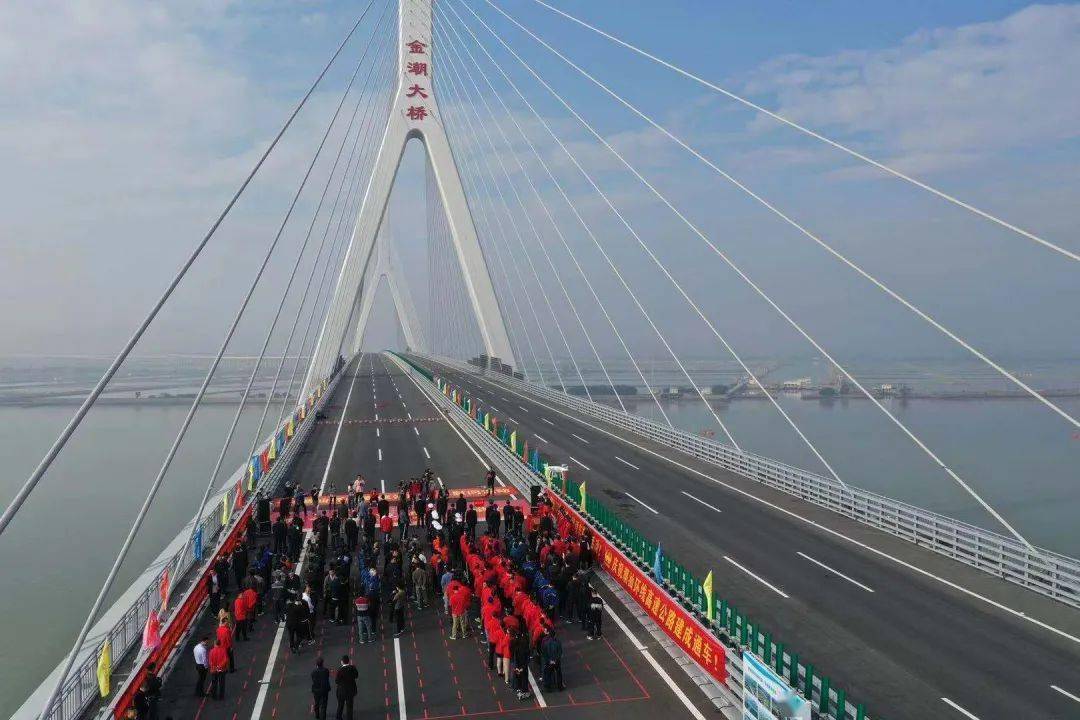 岁末年初之际,汕头交通领域一批重大工程频传捷报——潮汕环线高速