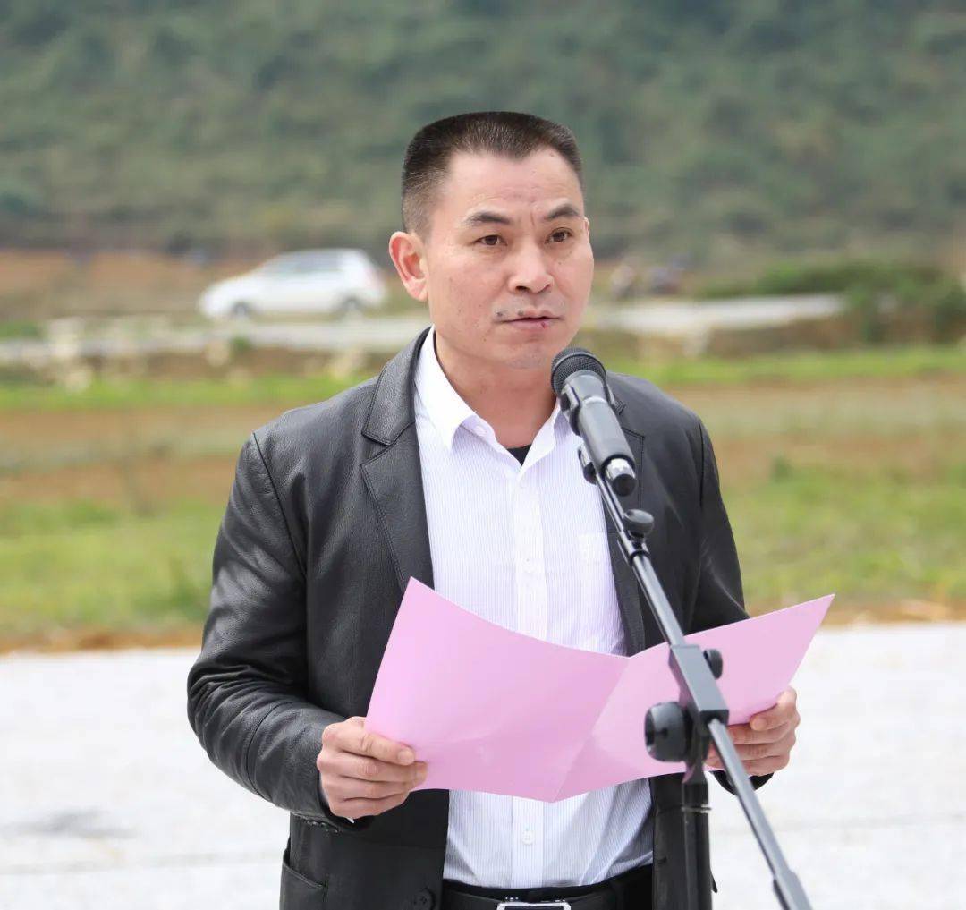 广西交通投资集团桂林至钟山高速公路岳圩口岸联线公路同日开工