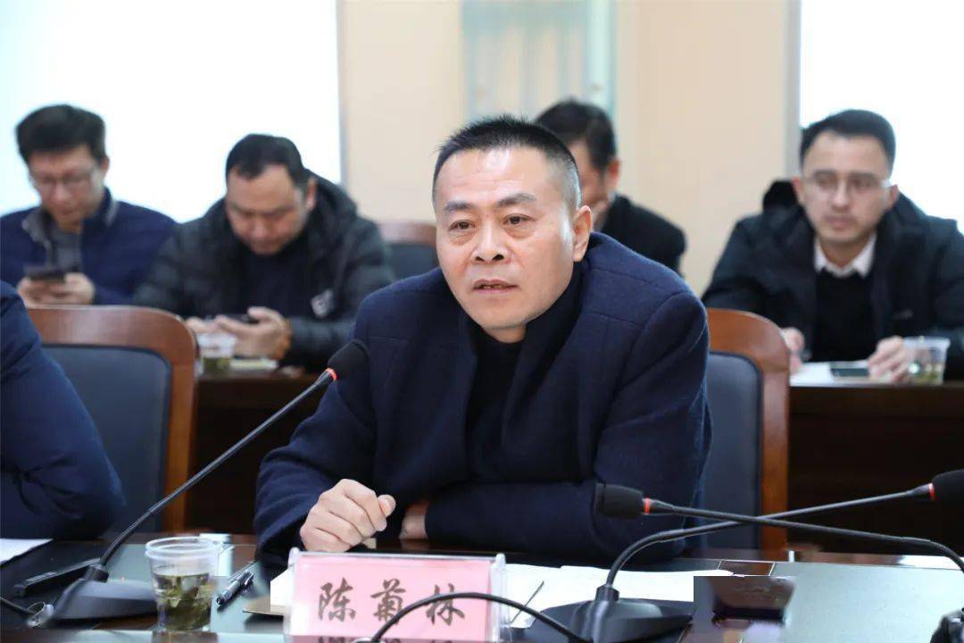 陈菊林镇长表示希望赛迪研究院立足甪直镇发展定位,进