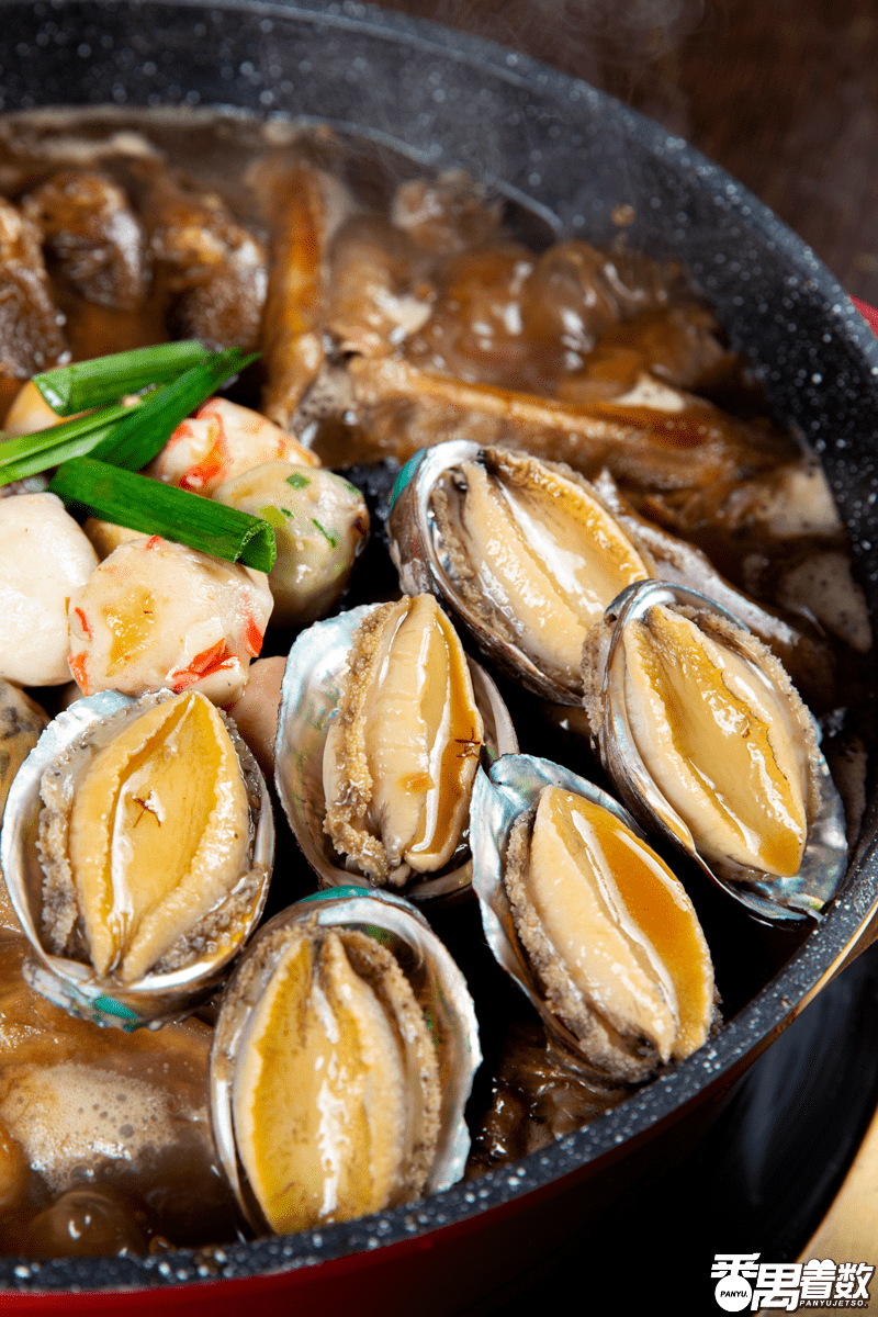 十八22开火锅店了人均50元开锅鲍鱼到店送