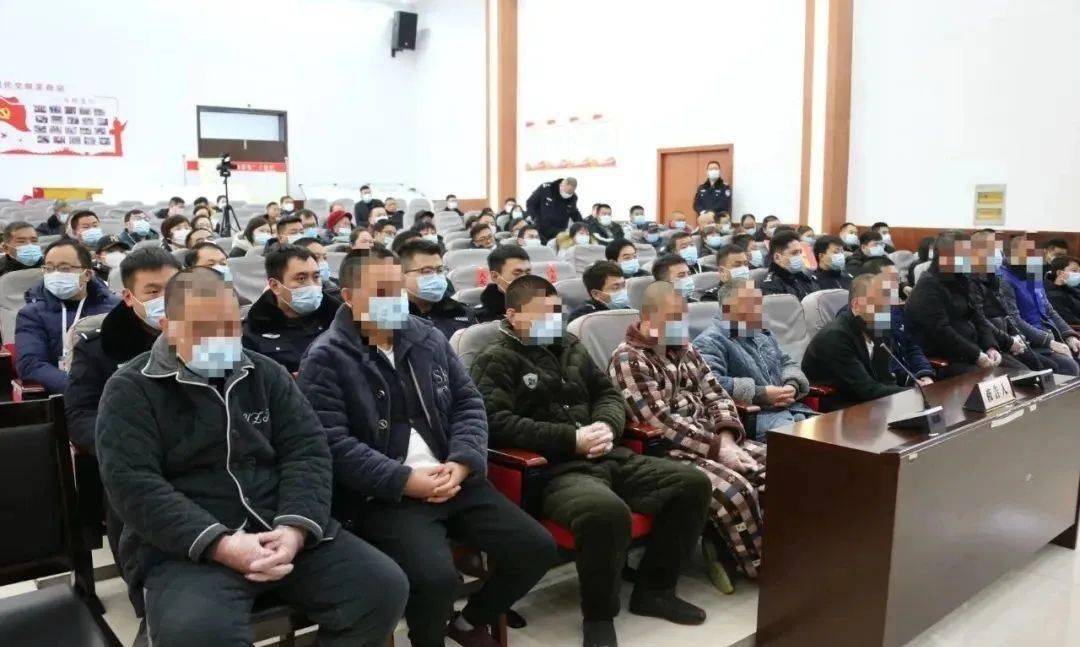 商丘市开发区水厂陈建军等16人涉恶案件公开宣判
