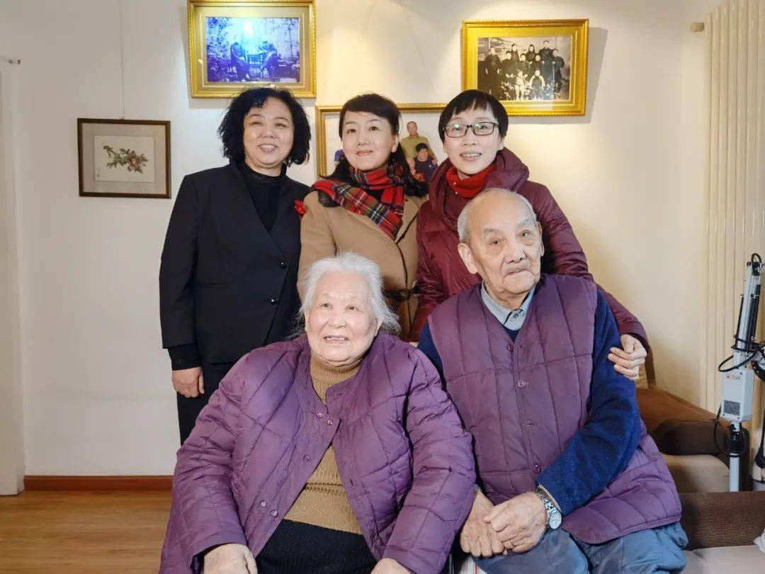 感恩祝福与爱同行丨温暖2021今日暖心上演