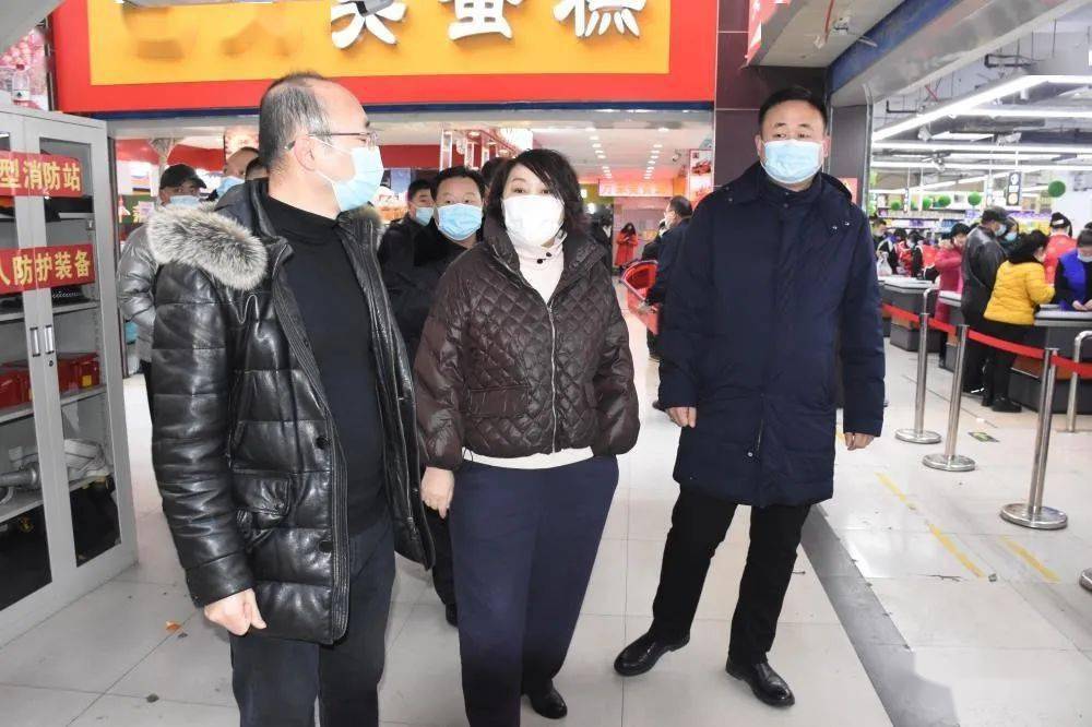 张亚冰检查节日期间的安全生产和疫情防控工作