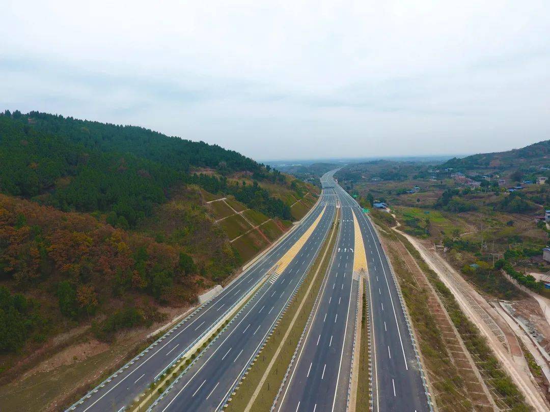 成都机场高速公路图片