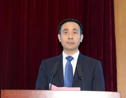 县委书记徐勤忠出席活动并致辞.